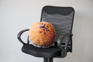 新口味蛋黃酥 - 45公分抱枕(新口味鹿港店)